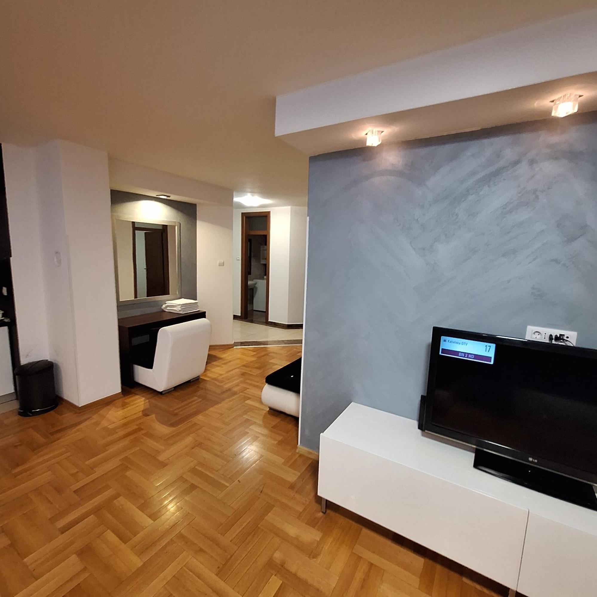 Luks Apartment Баня-Лука Экстерьер фото